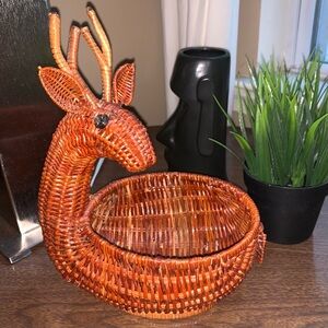 o h  d e e r :: Vintage Boho Woven Deer Wicker Planter Basket